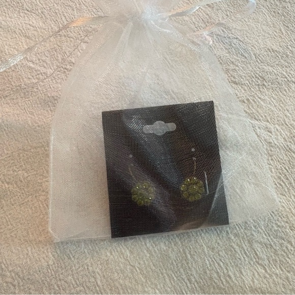 KENNY MA Green Swarovski Crystal Earrings - Picture 6 of 9